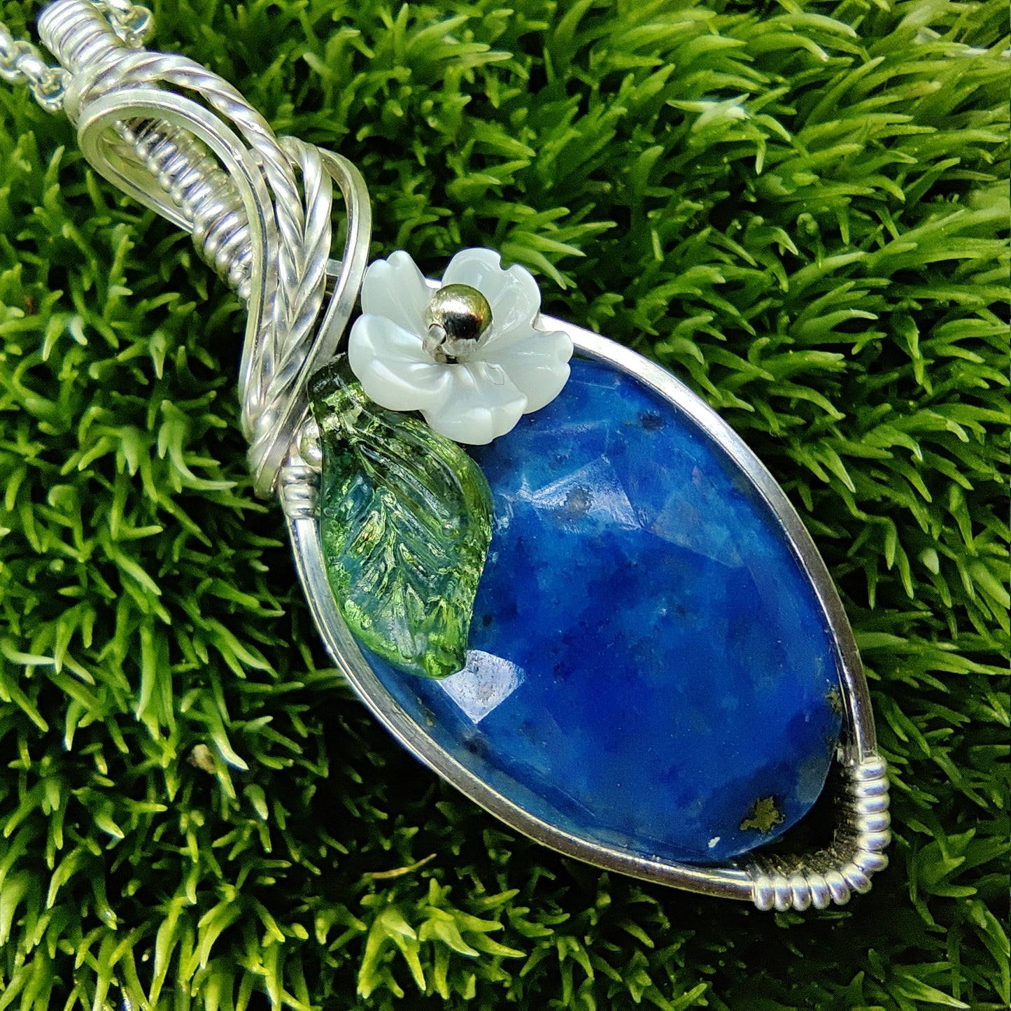 Lapis Lazuli with flower in Sterling Silver Pendant Necklace