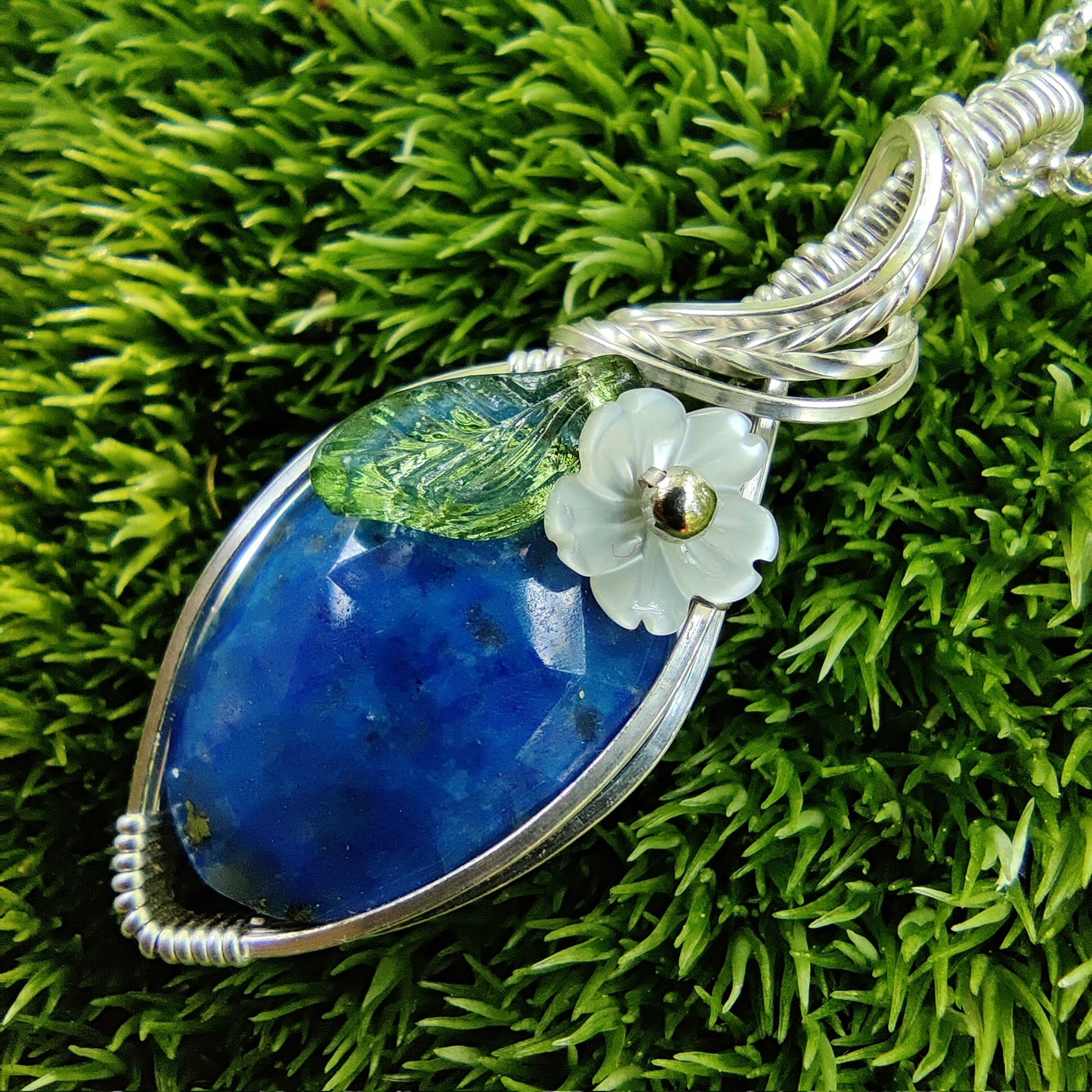 Lapis Lazuli with flower in Sterling Silver Pendant Necklace