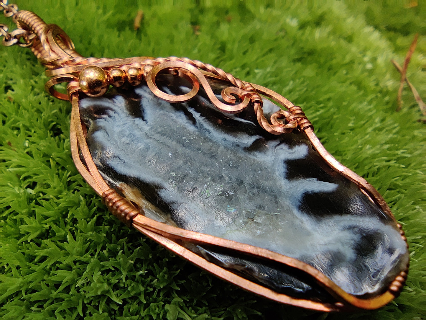 Agate Slice in Copper Pendant Necklace