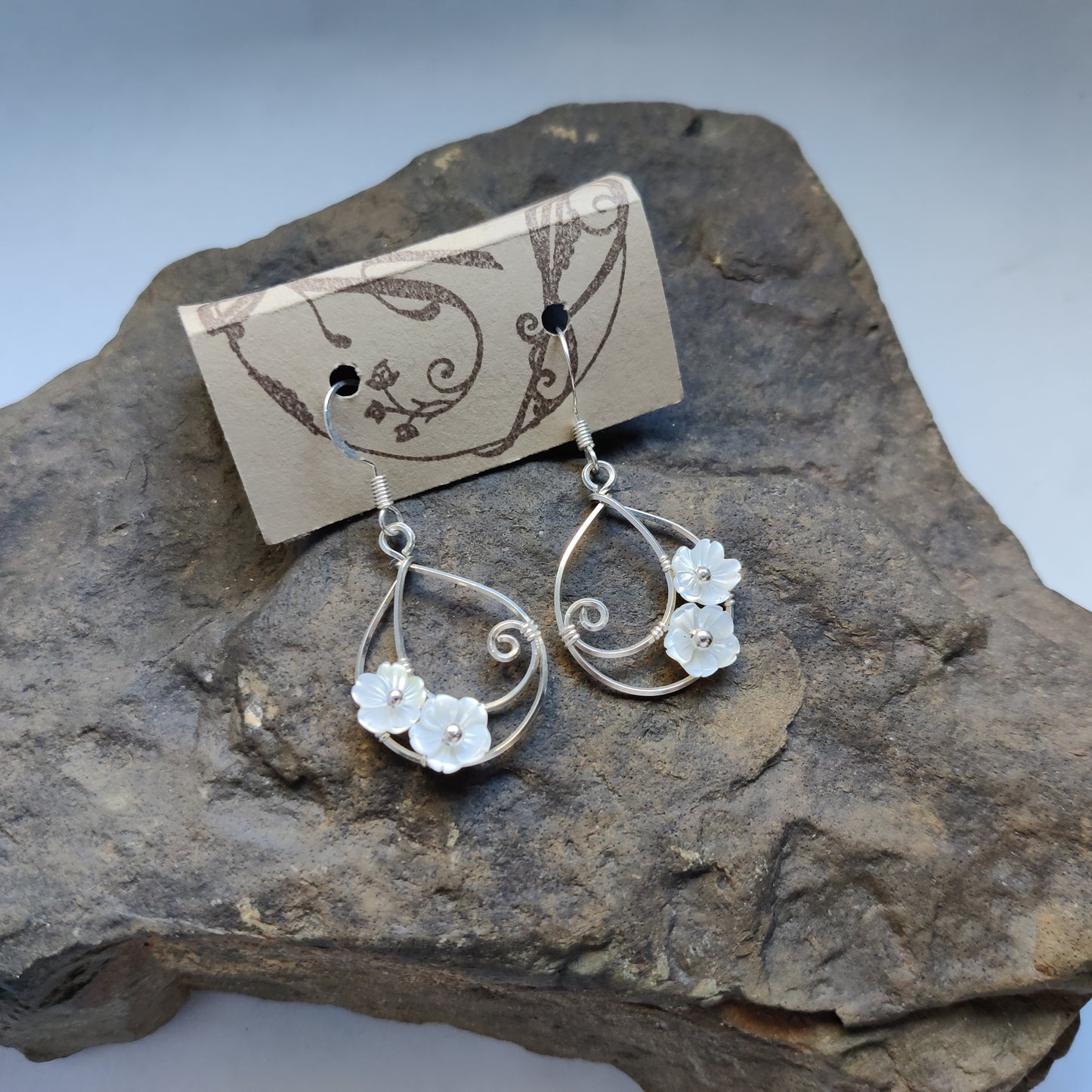 Moondrop Earrings in Sterling Silver with White Mother of Pearl Flowers