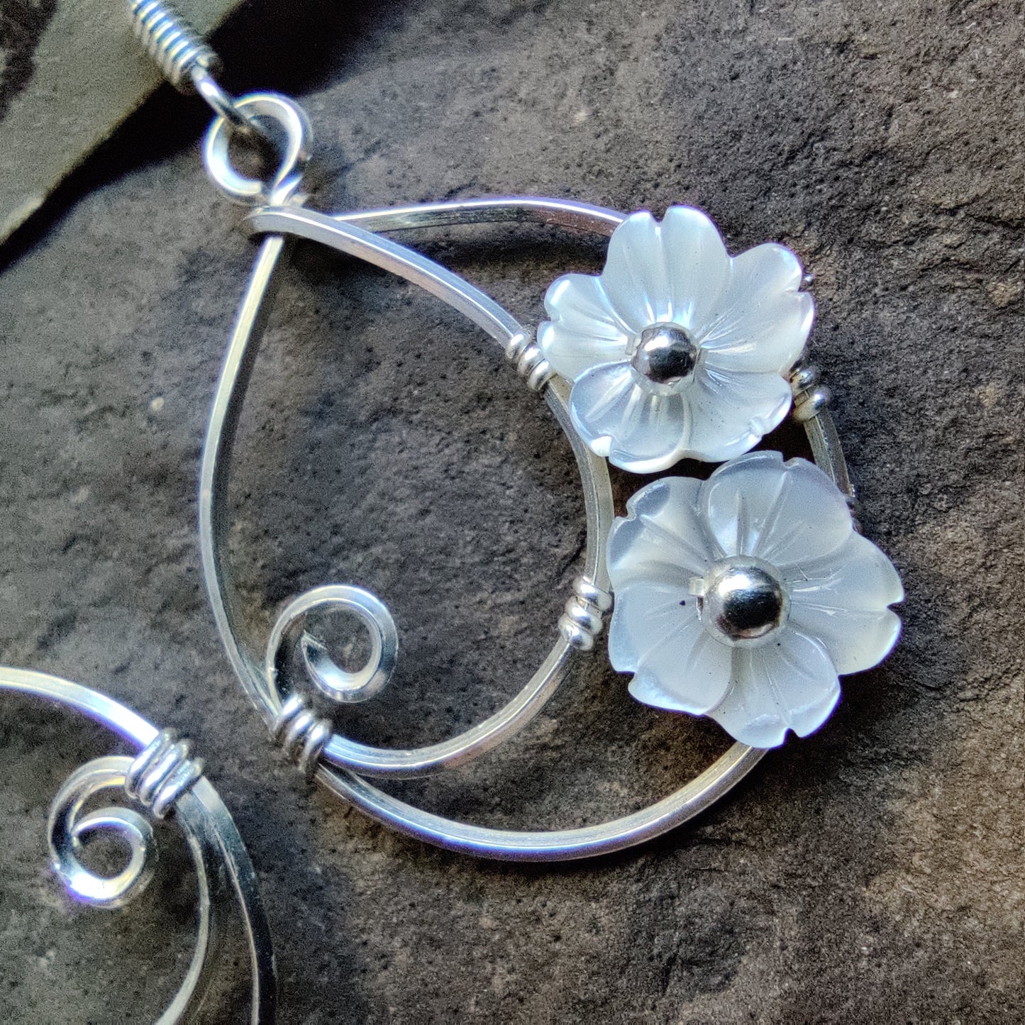 Moondrop Earrings in Sterling Silver with White Mother of Pearl Flowers