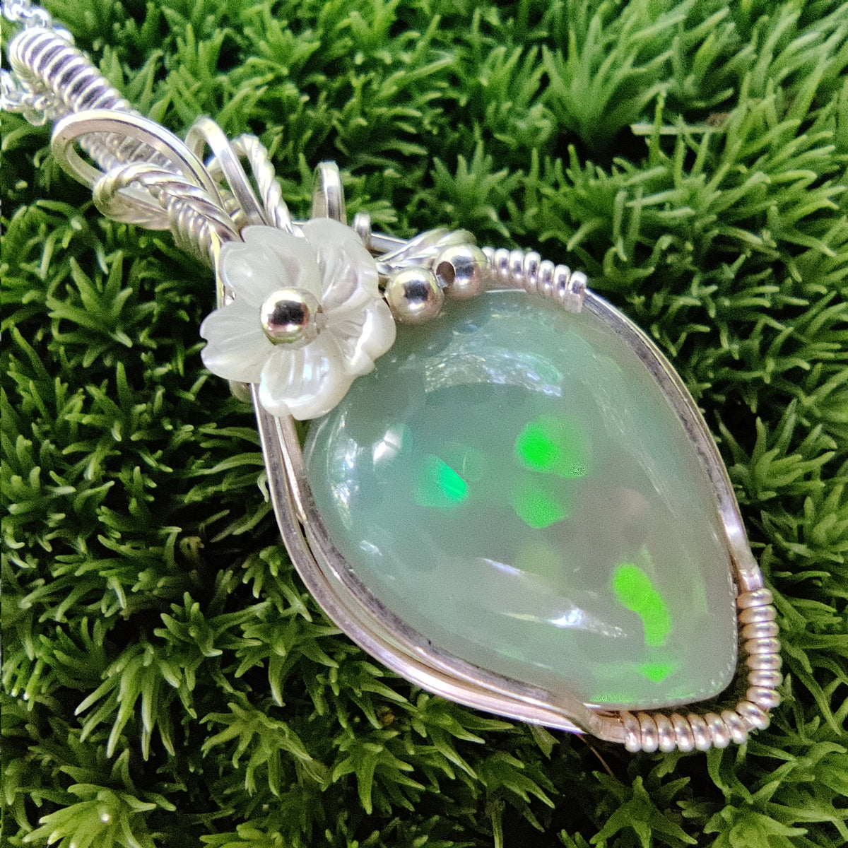 6.07ct Ethiopian Opal with flower in Sterling Silver Pendant Necklace