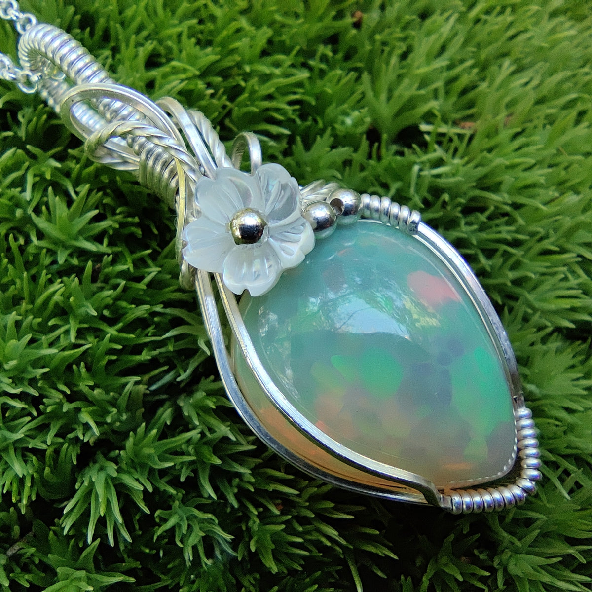 6.07ct Ethiopian Opal with flower in Sterling Silver Pendant Necklace
