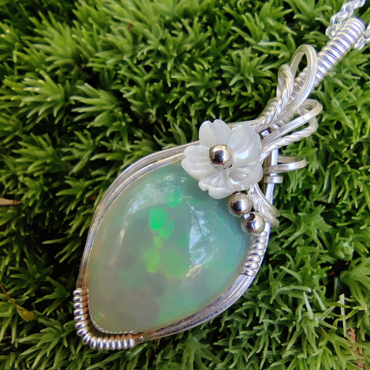 6.07ct Ethiopian Opal with flower in Sterling Silver Pendant Necklace